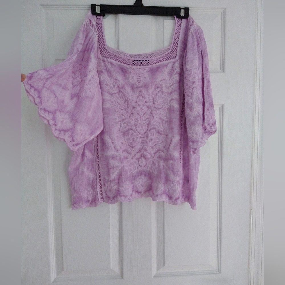 Bell sleeve top